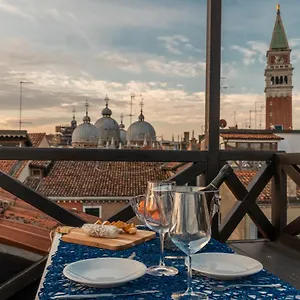 https://san-marco-view-terrace-apartment-rr.hotelinveneto.com