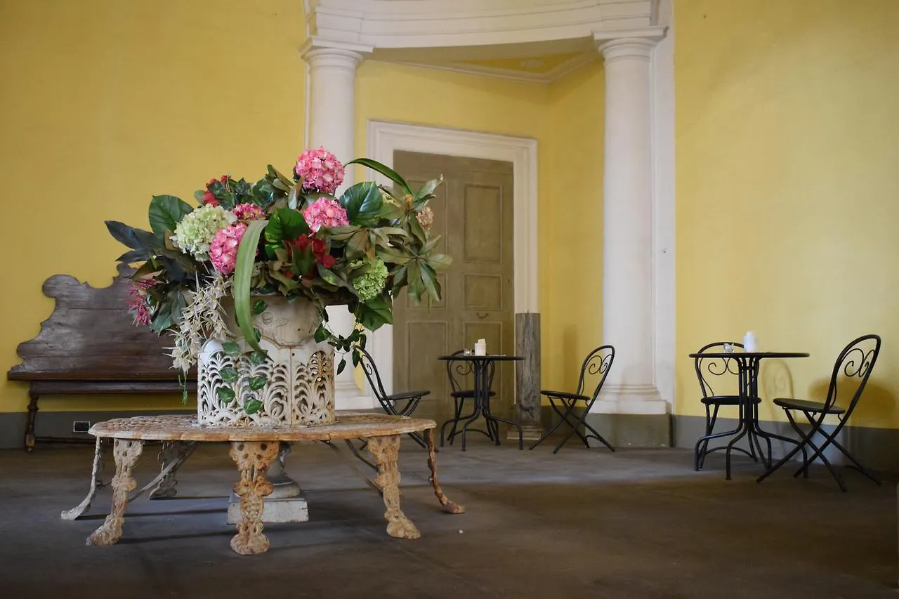 Palazzo Tucci Apartments Lucca